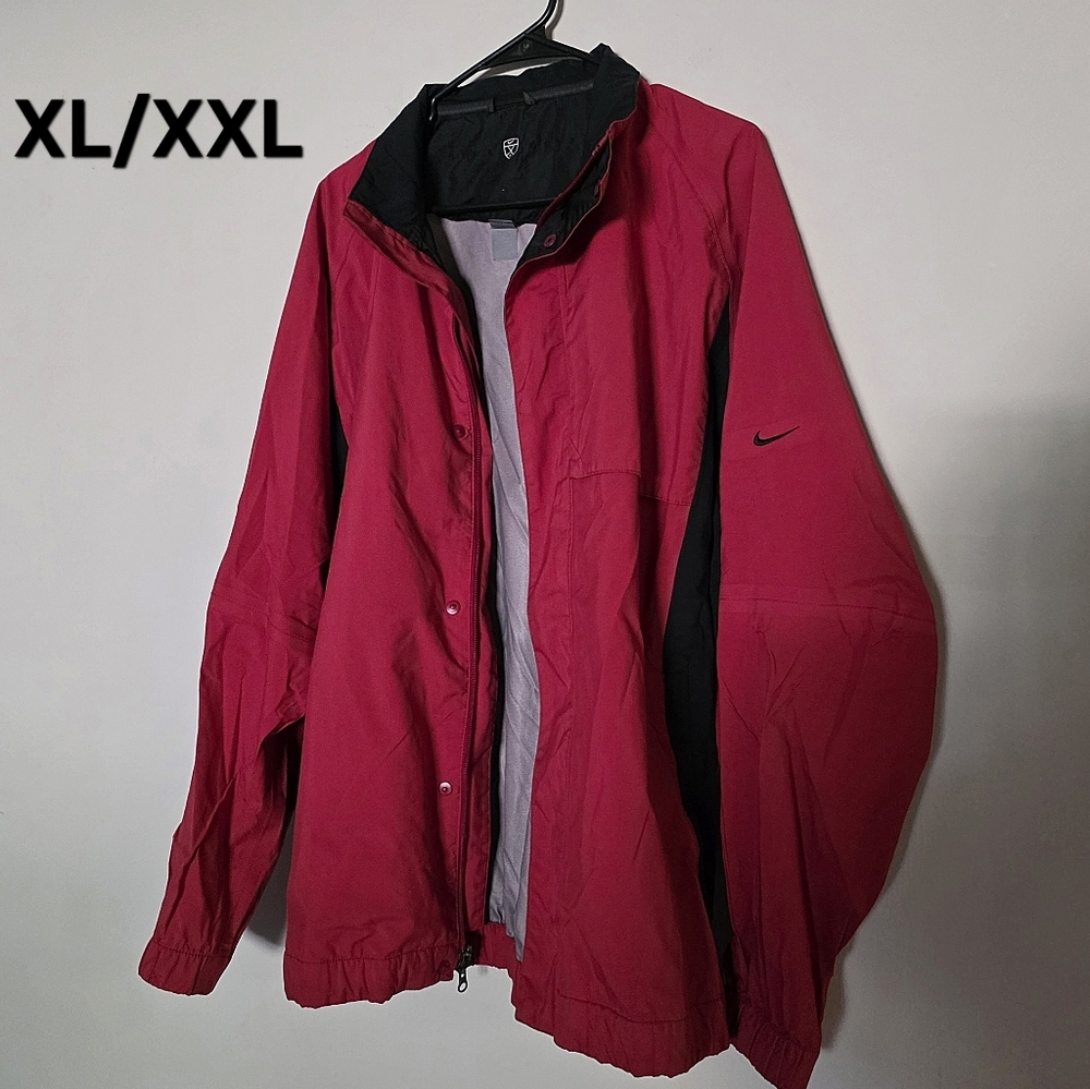 Nike Men's Storm-Fit Windbreaker in Red and Black XL/XXL